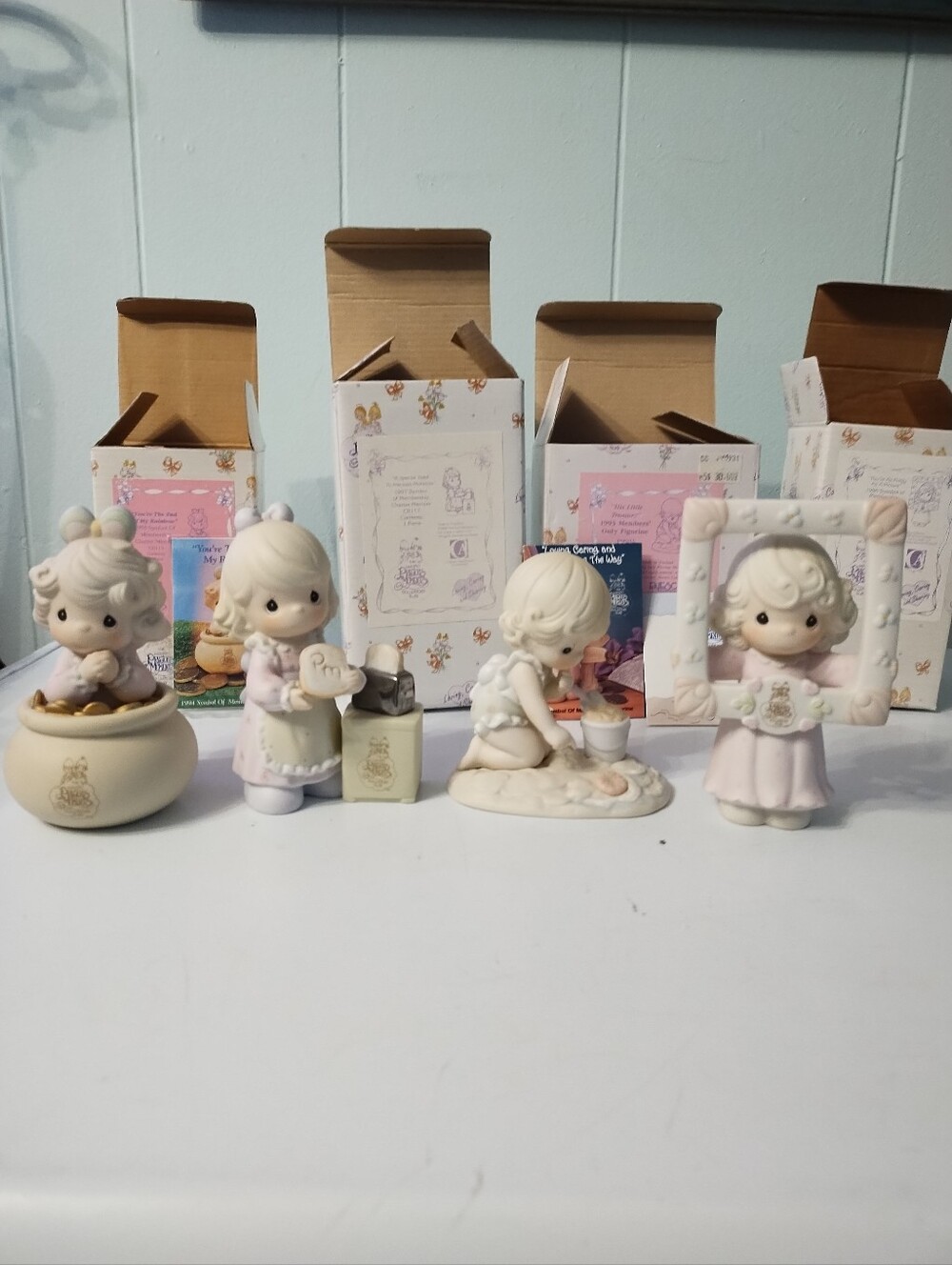 Precious Moments Figurines Set of 4- #CO 114 & #CO 117 & #PM 931 & #CO 116 - Picture 1 of 6
